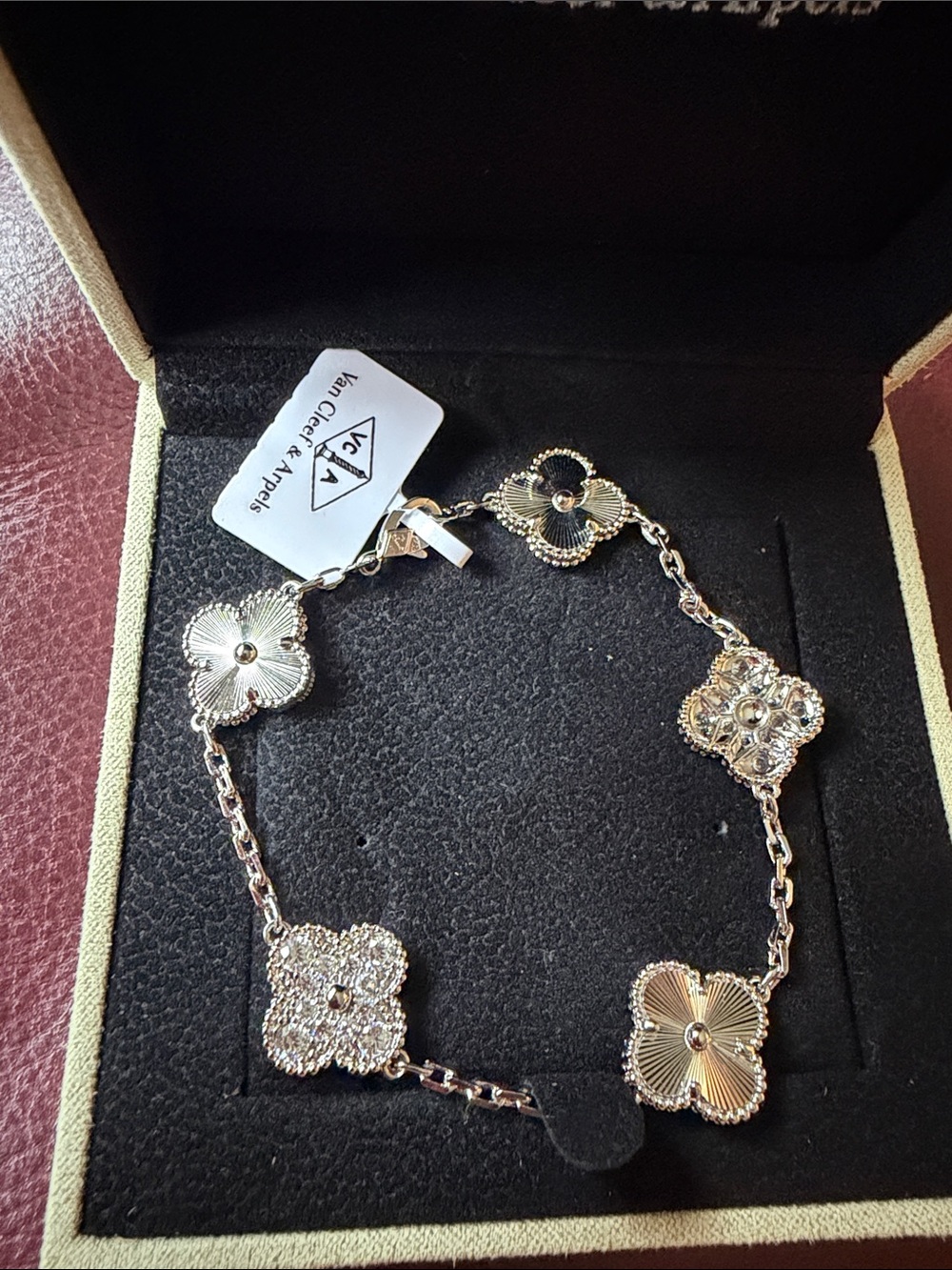 Elegant Silver Flower Link Bracelet - Women Jewelry